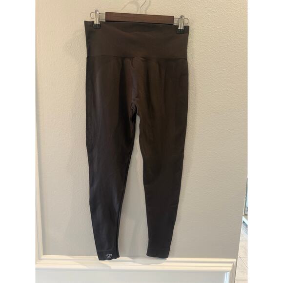 Set Active Dark Brown Sculptflex Leggings Sz Medium Seamless Ribbed Sides - Picture 2 of 6